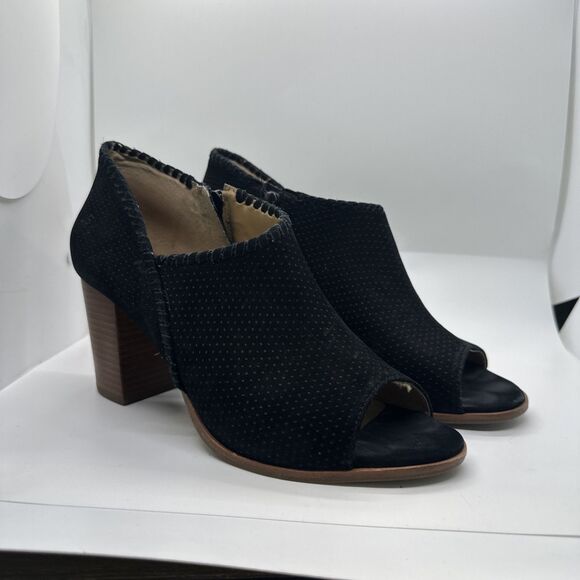 Jack Rogers Size 10 M Black Suede Peep Toe Booties Side Zip Stacked Heel Shoes - Picture 1 of 14